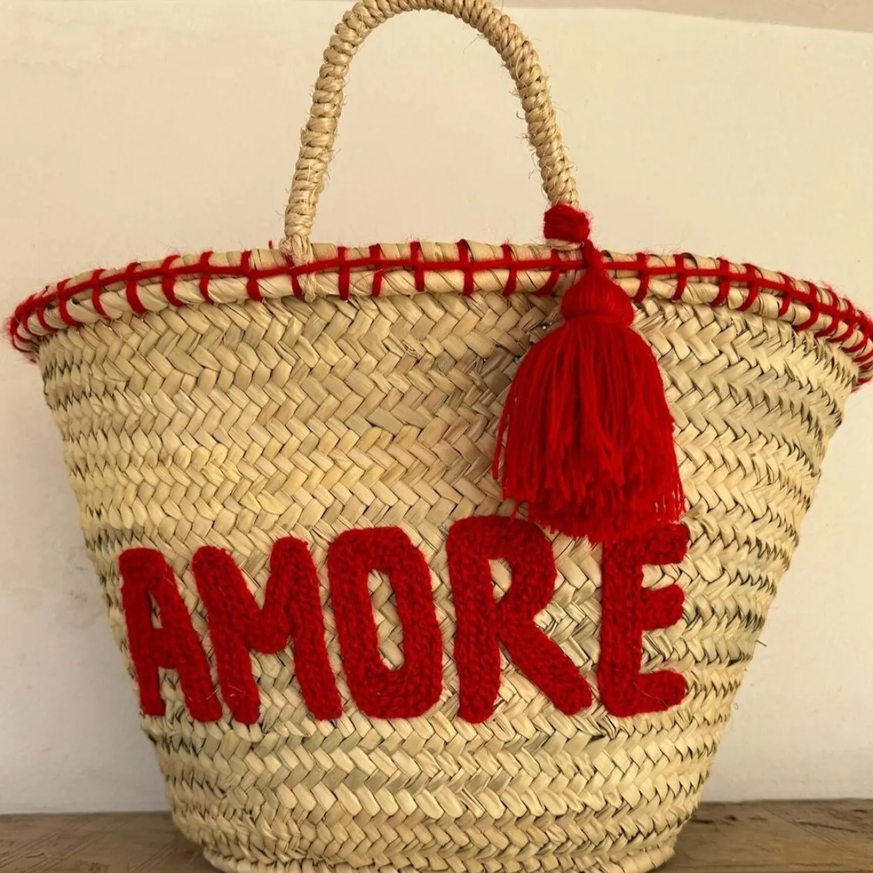 AMORE