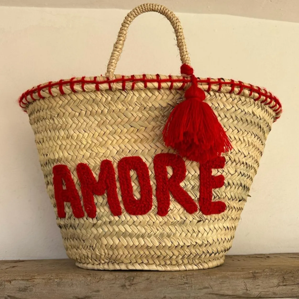 AMORE