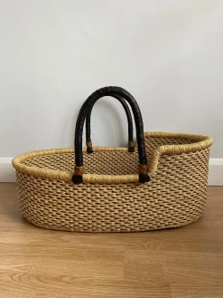 Baby Bolga Moses Basket - Feechi