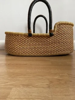 Baby Bolga Moses Basket - Isabis