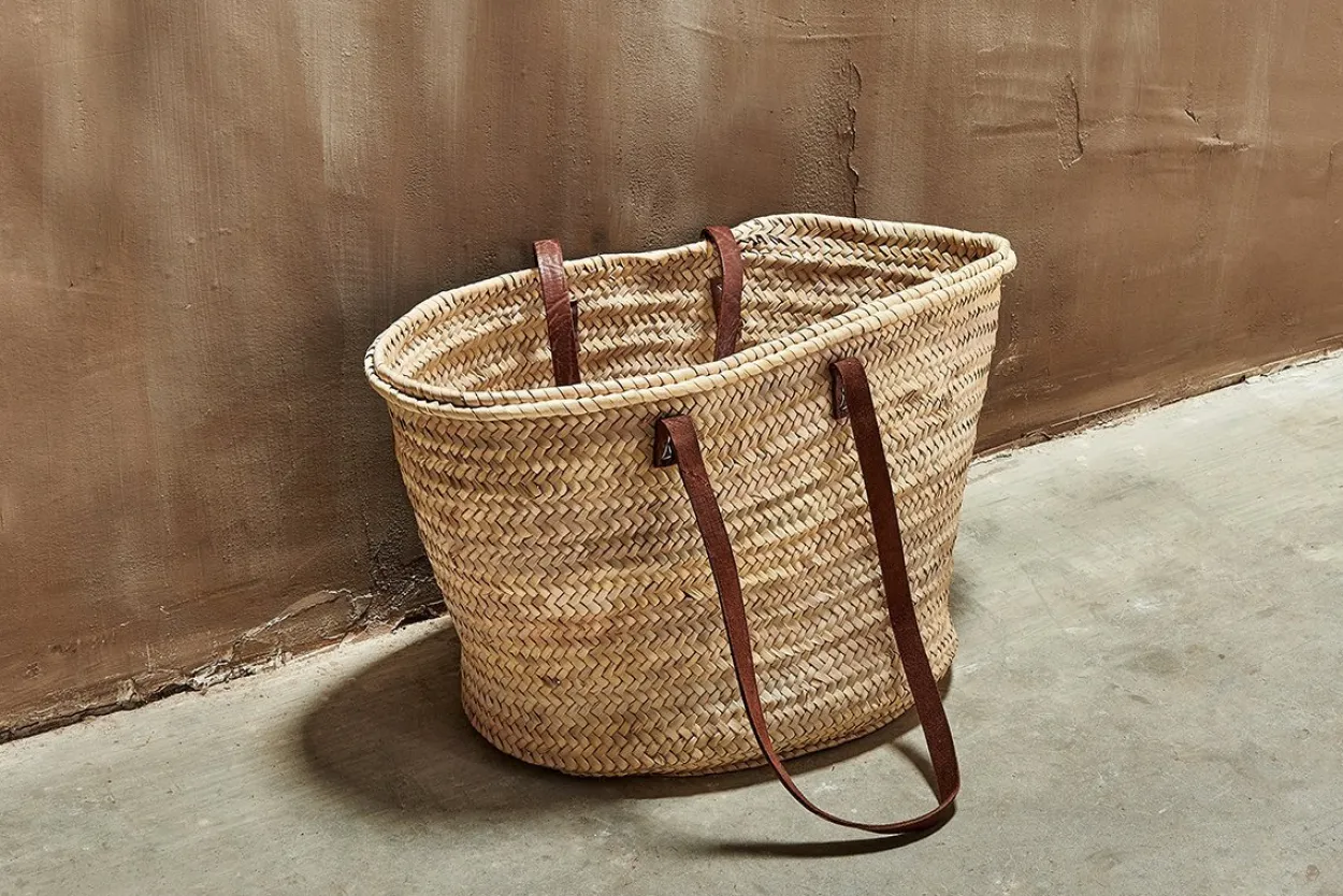 Bonita's Long Handle Basket