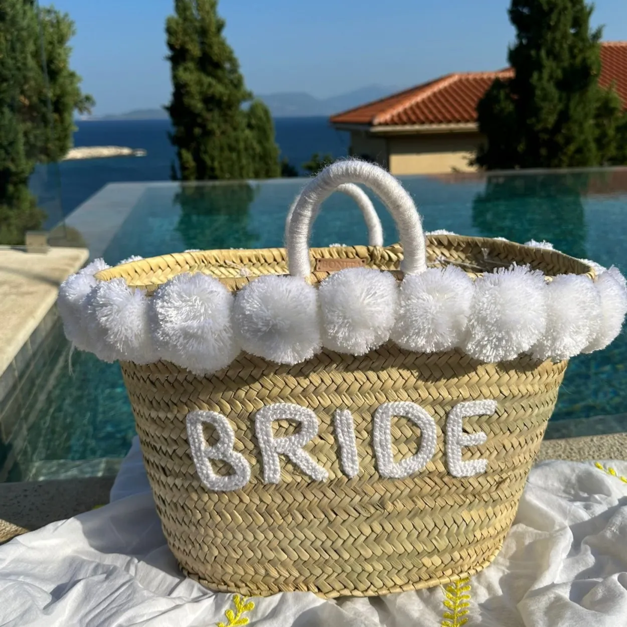 Bride Bubble Basket