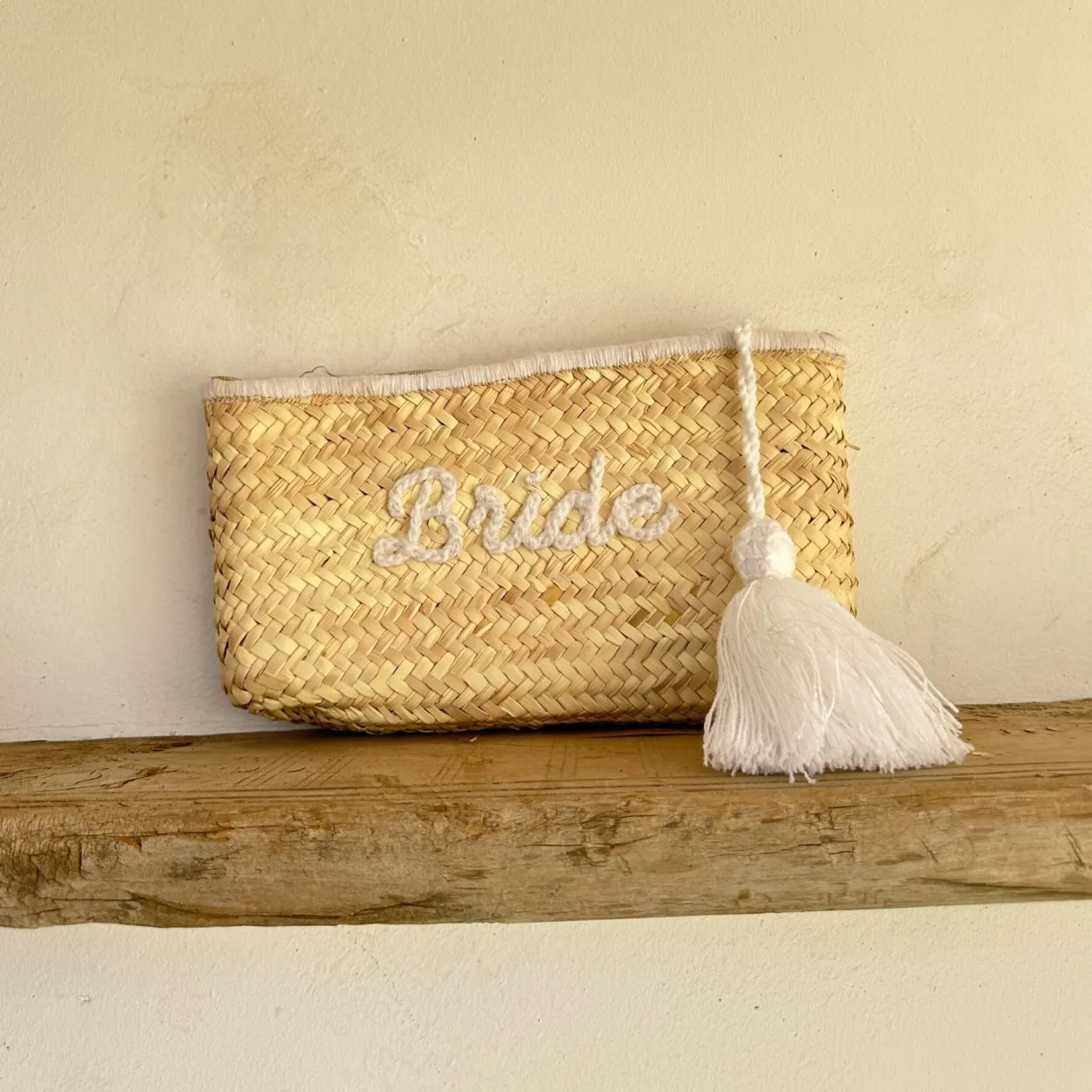 Bride White Wool Tassel Clutch