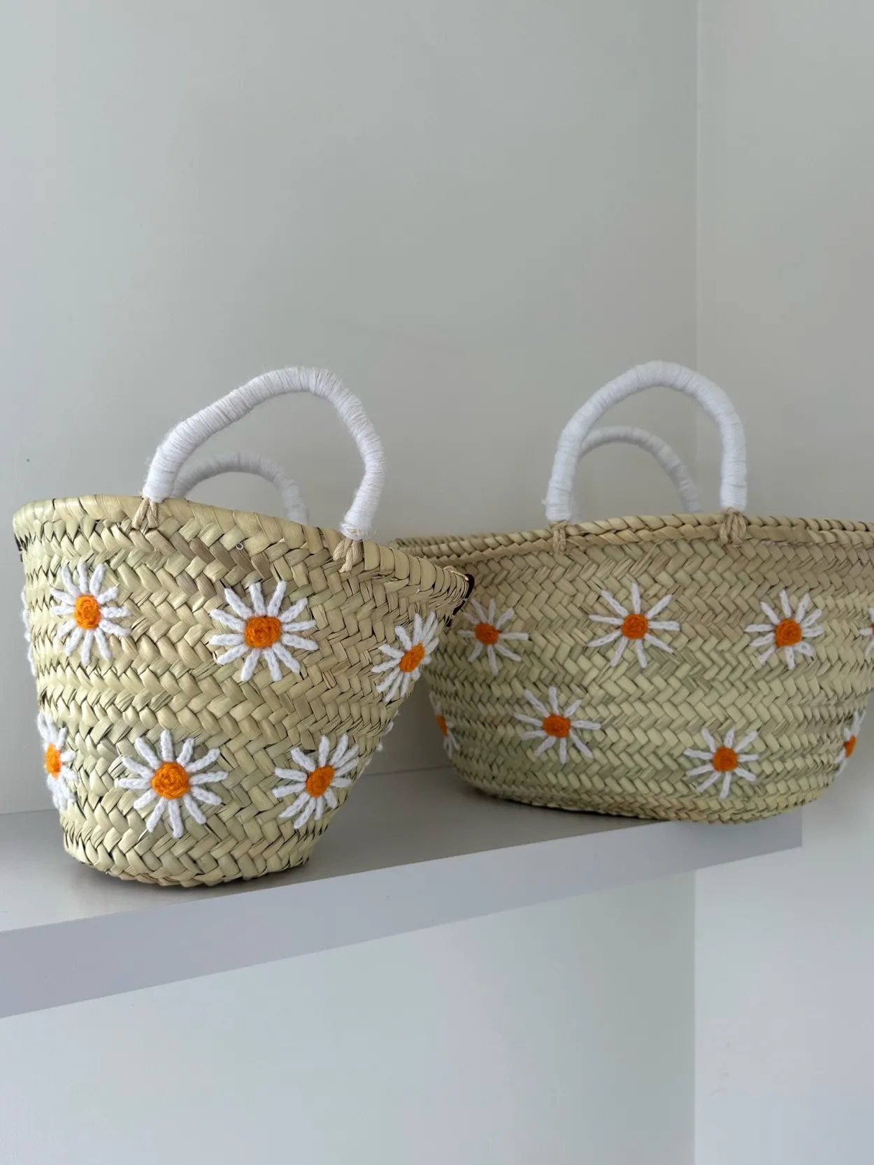 Mini Daisy Palm Basket