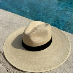 St Kitts - Palm hat black band
