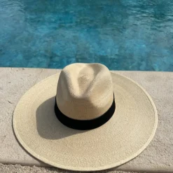 St Kitts - Palm hat black band
