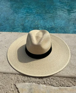 St Kitts - Palm hat black band