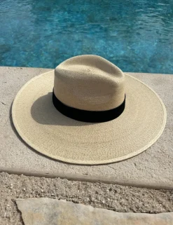 St Kitts - Palm hat black band