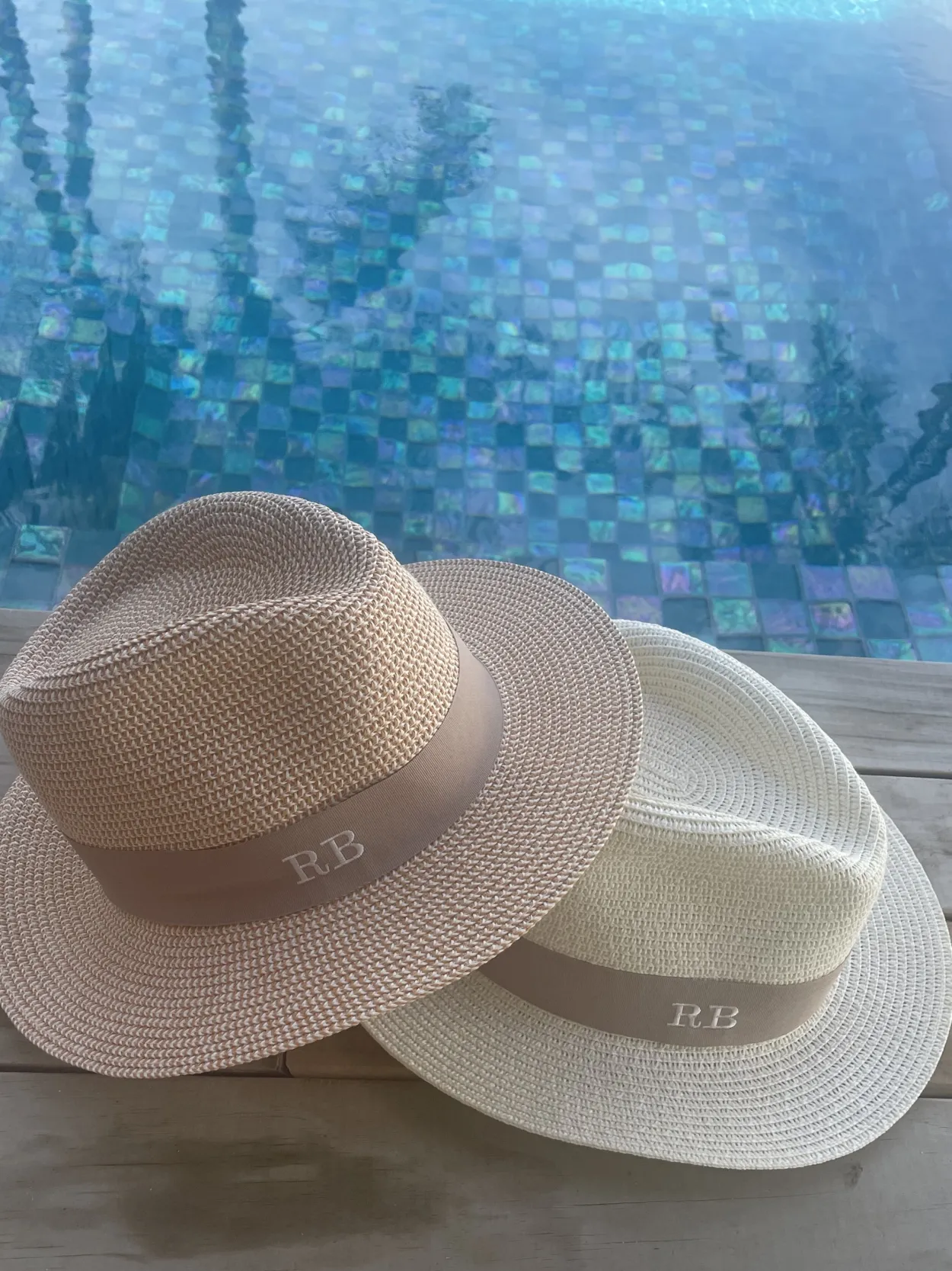 The Classic Fedora - Natural with Camel Band
