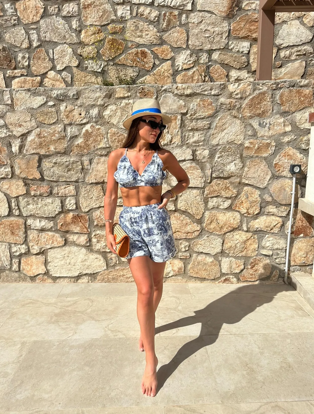 The Classic Fedora - Natural with Blue
