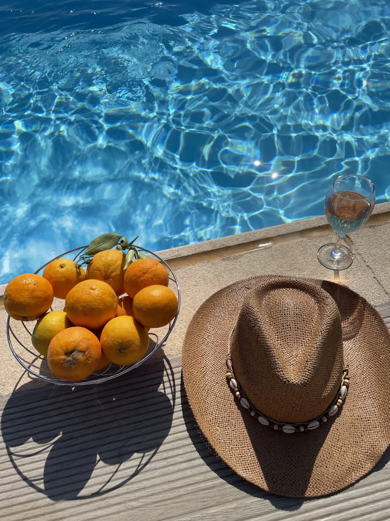 The cowboy hat with shell band