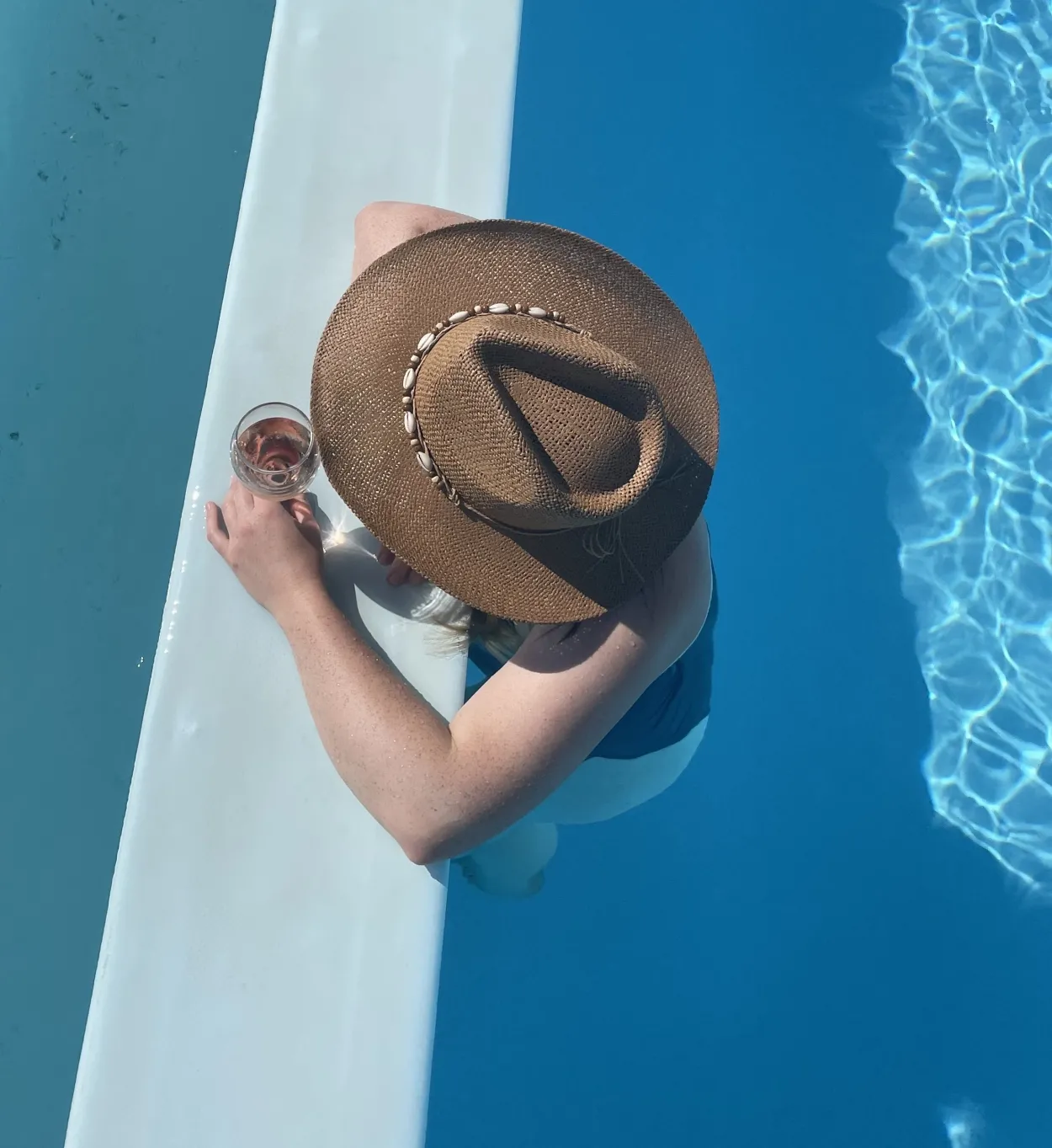 The cowboy hat with shell band