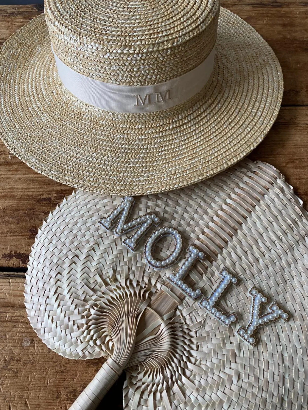 The Personalised Pearl Fan